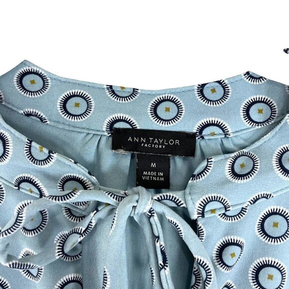 Ann Taylor Tie Neck dot Printed Dress Sz M Blue - Picture 4 of 6